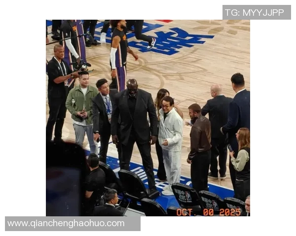 当NBA球星遇见足球巨星 一场跨界交流碰撞的精彩瞬间 当NBA球星遇见足球巨星 一场跨界交流碰撞的精彩瞬间