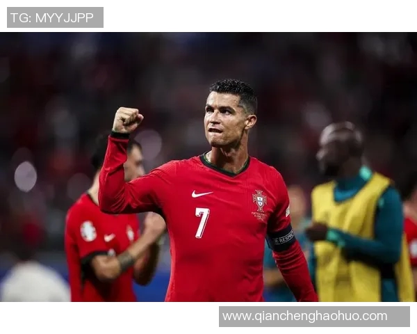 聚焦足球巨星赛场猝然离世事件引发全球体育界深切反思