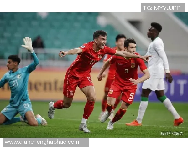 中国综艺节目中的足球明星:他们的成长历程与幕后故事揭秘 中国综艺节目中的足球明星:他们的成长历程与幕后故事揭秘