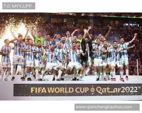 足球传奇碰撞集锦:巅峰对决时刻,球星们的荣耀与热血瞬间 足球传奇碰撞集锦:巅峰对决时刻,球星们的荣耀与热血瞬间